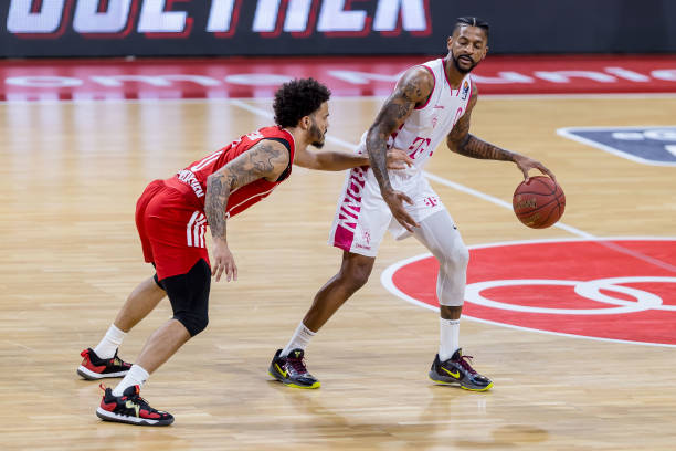 的排名更靠 的排名更靠